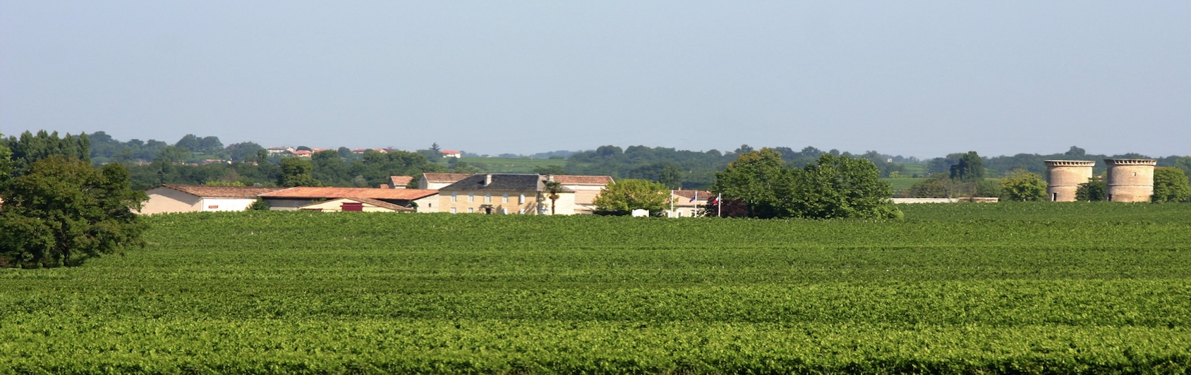 domaine-de-cantemerle-wines-cotes-de-bourg-and-bordeaux-superieur