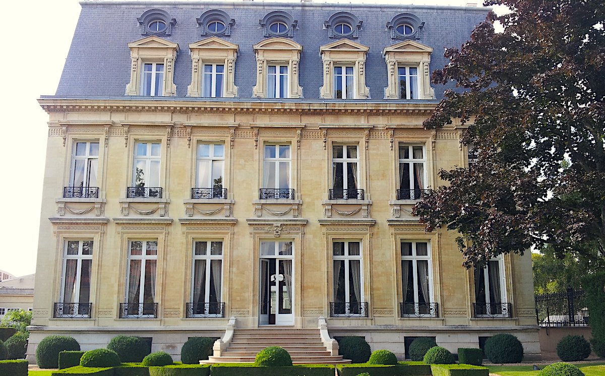 Louis Roederer Estate at Reims louis-roederer-champagne-reims